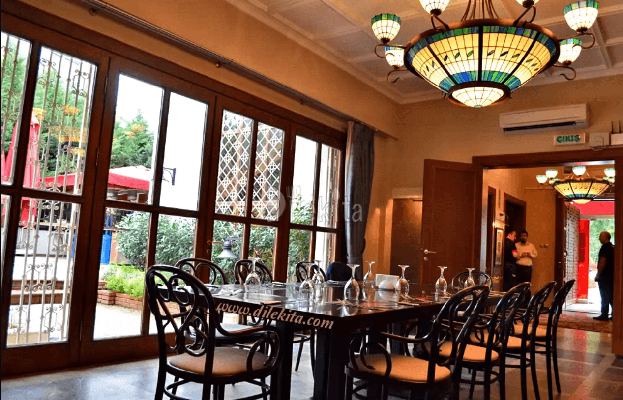 Vino Steakhouse